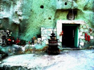 A DARE UN NOME PER LA STORIA ALLE CASE NELLA PIETRA SPARSE NELL’ENTROTERRA DELL’ISOLA  FU L’ “ESPLORATORE”  E CANTORE DELLA NOSTRA NATURA  LO SCRITTORE DEL BORGO GIOVAN GIUSEPPE CERVERA—————————————————(clicca sulle foto, le vedrai in primo piano e più grandi)